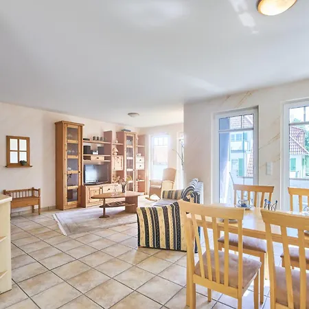 Apartment 54 6, Lindenweg 2 F *